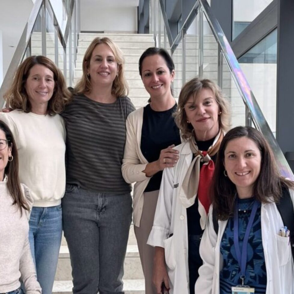 Especialistas de distintos hospitales españoles realizan una estancia formativa en la Unidad de EII del Hospital La Fe