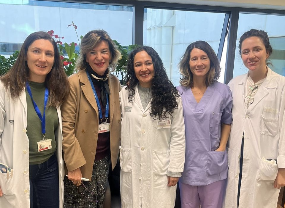 La Unidad de EII del Hospital La Fe refuerza su compromiso docente con la rotación de residentes nacionales e internacionales