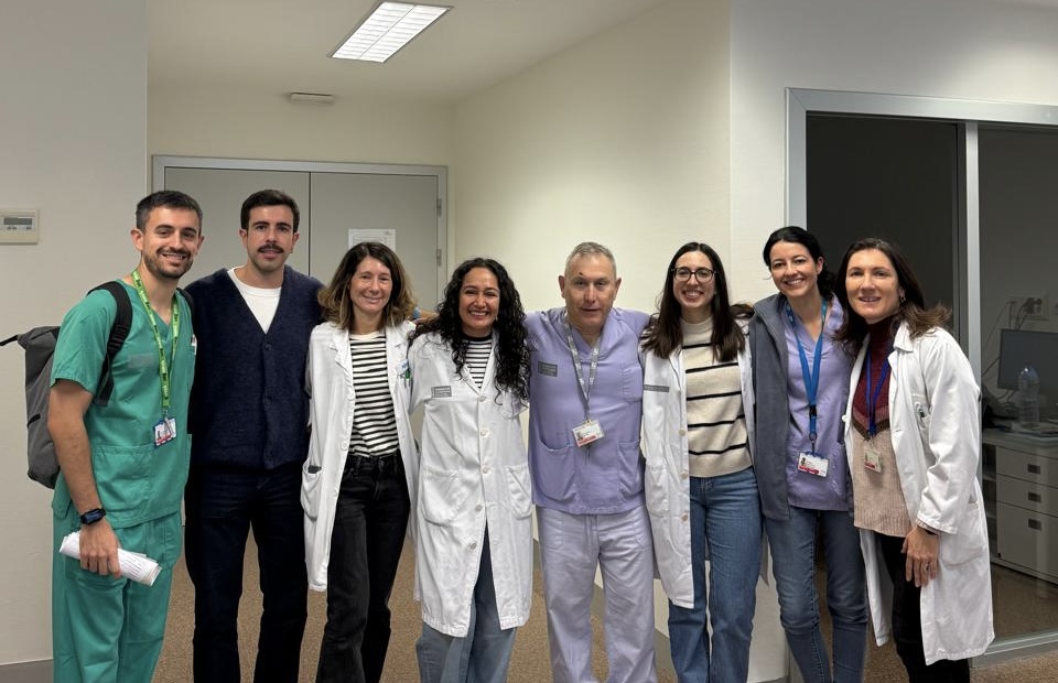 La Unidad de EII del Hospital La Fe refuerza su compromiso docente con la rotación de residentes nacionales e internacionales